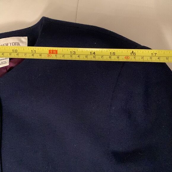 Jones New York Wool Blazer w/ Shoulder Pads Size 10 - Picture 4 of 13